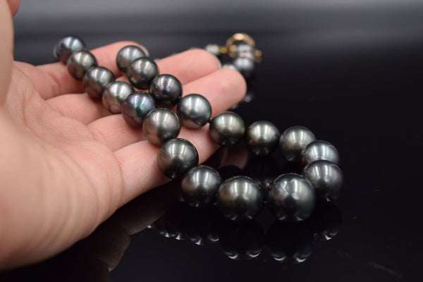 How Do You Choose Precious Pearl Necklaces for Any Occasion?
