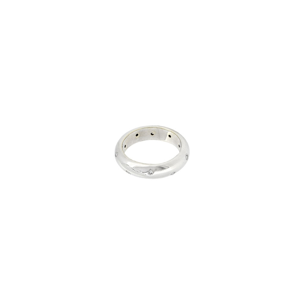 18 Karat White Gold ring with Diamonds