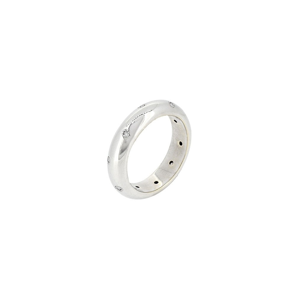 18 Karat White Gold ring with Diamonds