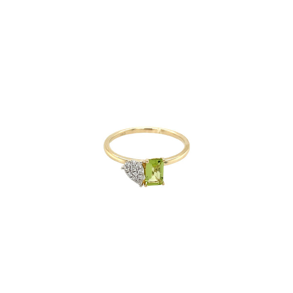 4 Karat Yellow Gold Toi Et Moi Peridot and Diamond ring