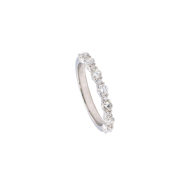 18 Karat White Gold Diamond BandR054443