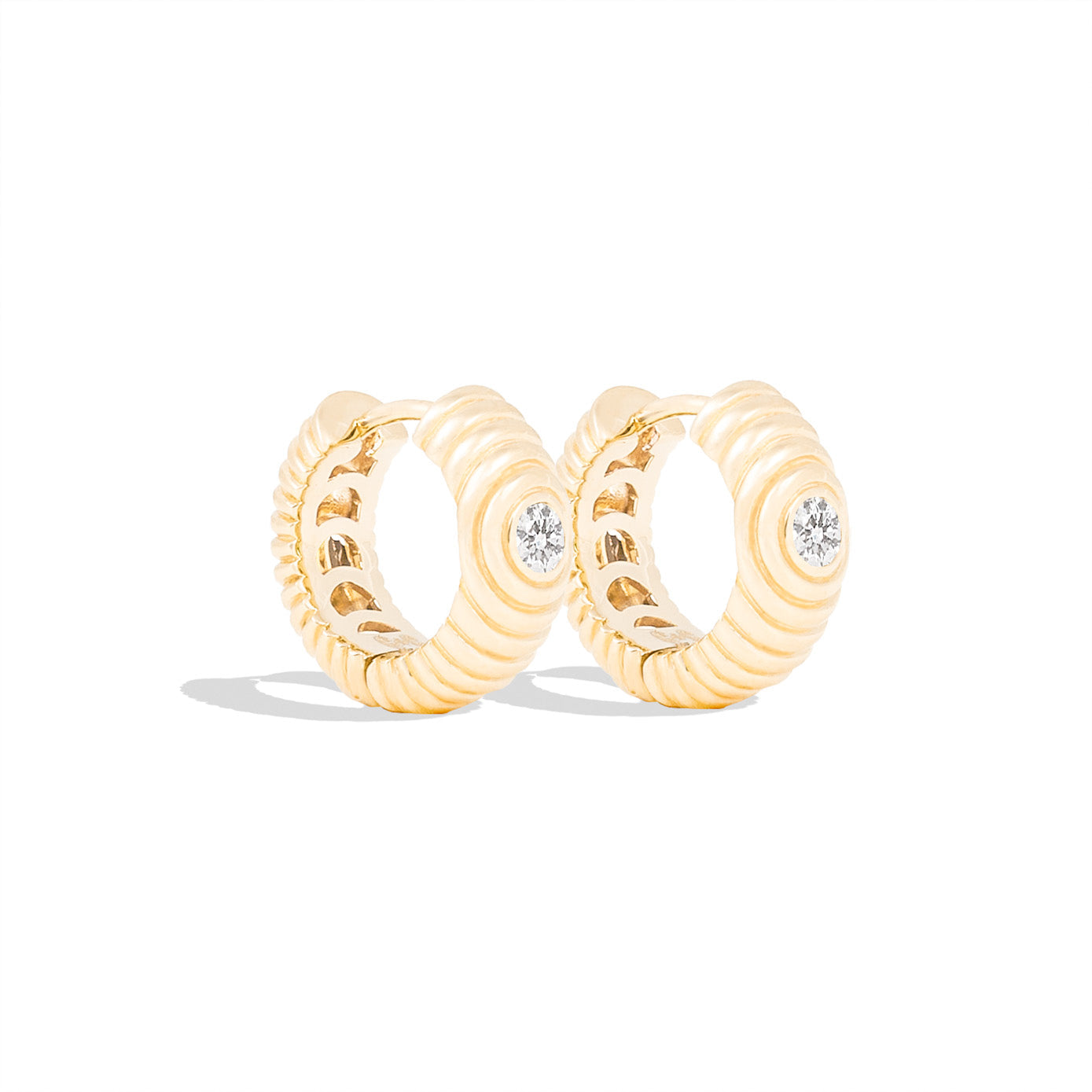 14 Karat Yellow Gold Revel Ribbed Huggy Earrings with Diamond
