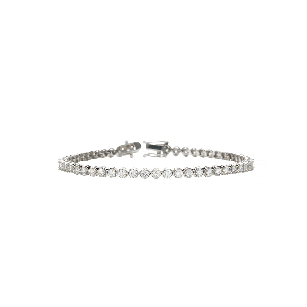 18 Karat White Gold Bezel Set Diamond Tennis Bracelet