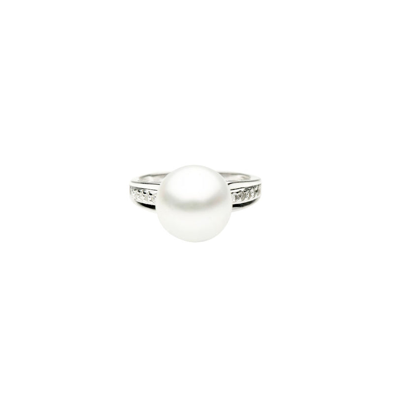 14 Karat Gold Contemporary Ring with a White South Sea Pearl and Diamonds