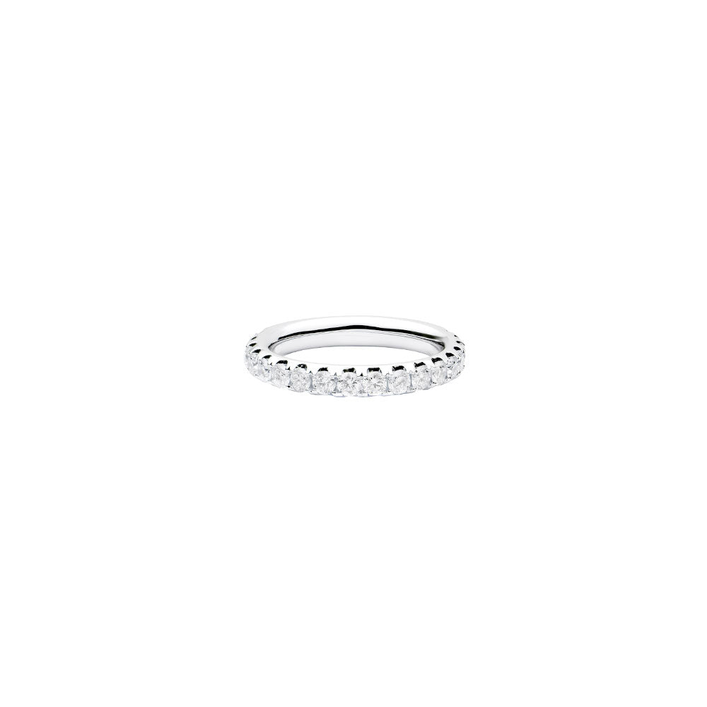 18 Karat White Gold Prong Set Diamond Band