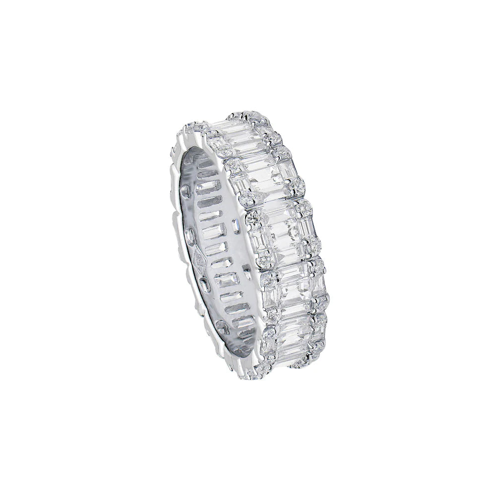 18 KARAT WHITE GOLD DIAMOND ETERNITY BAND